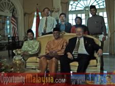 Bernhard Schutte on the Malaysia Pre Mission Trip November 2004Bernhard Schutte, Chairman of Asia Committee USA