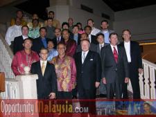 Dinner Reception held at the Sheraton Imperial Hotel in Kuala Lumpur on November 22, 2004Robert Pollard, Charge d' Affaires, Bernhard Schutte, Chairman of Asia Committee USA, William Zarit, Commercial Councelor, Patrick Everett, Executive Assistant - Digital Media Network, Inc., Stuart Schaag, Deputy Commerical Councelor, Boni Chuah, Commerical Attache', Dato' Seri Syed Razak bin Syed Zain, Chief Minister of Kedah,  Ching Itt Chew, Kedah State Executive Councelor for Industry, Science, and Technology, Rosnah Majid, CEO - Electronic Business Management Sdn Bhd, Dato' B.J. Yeang, Deputy General Manager - Penang Development Corporation, Dato' Dr. Abdul Ghani bin Shafie, CEO - Kedah State Development Corporation,  Merlyn Kasmir, CEO - MATRADE, Datuk Mustafa Mansur, Chairman - Federation of Malaysian Manufacturers, Lee Cheng Suan, CEO - Federation Malaysian Manaufacturers, Dato' Ahmad Shukri Tajuddin, Group CEO - Kulim Technology Park Corporation Bhd., Looi Kien Leong, Chairman - International Relations - Persatuan Industri Komputer & Multimedia Malaysia (PIKOM), Tan Sri Datuk Chai Kin Kong, Executive Director - Sanbumi Holdings, Dato' Chua Tiong Moon, Managing Director - Sanbumi Holdings, Dato' Rahadian Mahmud Khalil - Sanbumi Holdings, S.P. Dhanabalan, Honorary Treasurer - Malaysian Associated Indian Chambers of Commerce and Industry, Ms. Hamizah- Business Times, Jamaluddin Hussein, Director of Management & Services - MATRADE, Dato' Tim Garland, President - American Malaysian Chamber of Commerce, Dom Lavigne, Executive Director -  American Malaysian Chamber of Commerce  