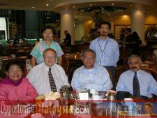 Breakfast Meeting with Terengganu State OfficialsRosnah Majid, CEO - Electronic Business Management Sdn Bhd, Bernhard Schutte, Chairman of Asia Committee USA, Tun Ahmad Faisal bin Tun Abdul Razak, Assistant Director - Terengganu State Economic Planning Unit, Dato' Haji Mohamed bin Awang Tera, Sate Chairman - Terengganu Industrial Development and Tourism Committee, Tengku Mohamad Bin T. Jalil, Investment Coordinator - Terengganu State Econiomic Planning Unit.